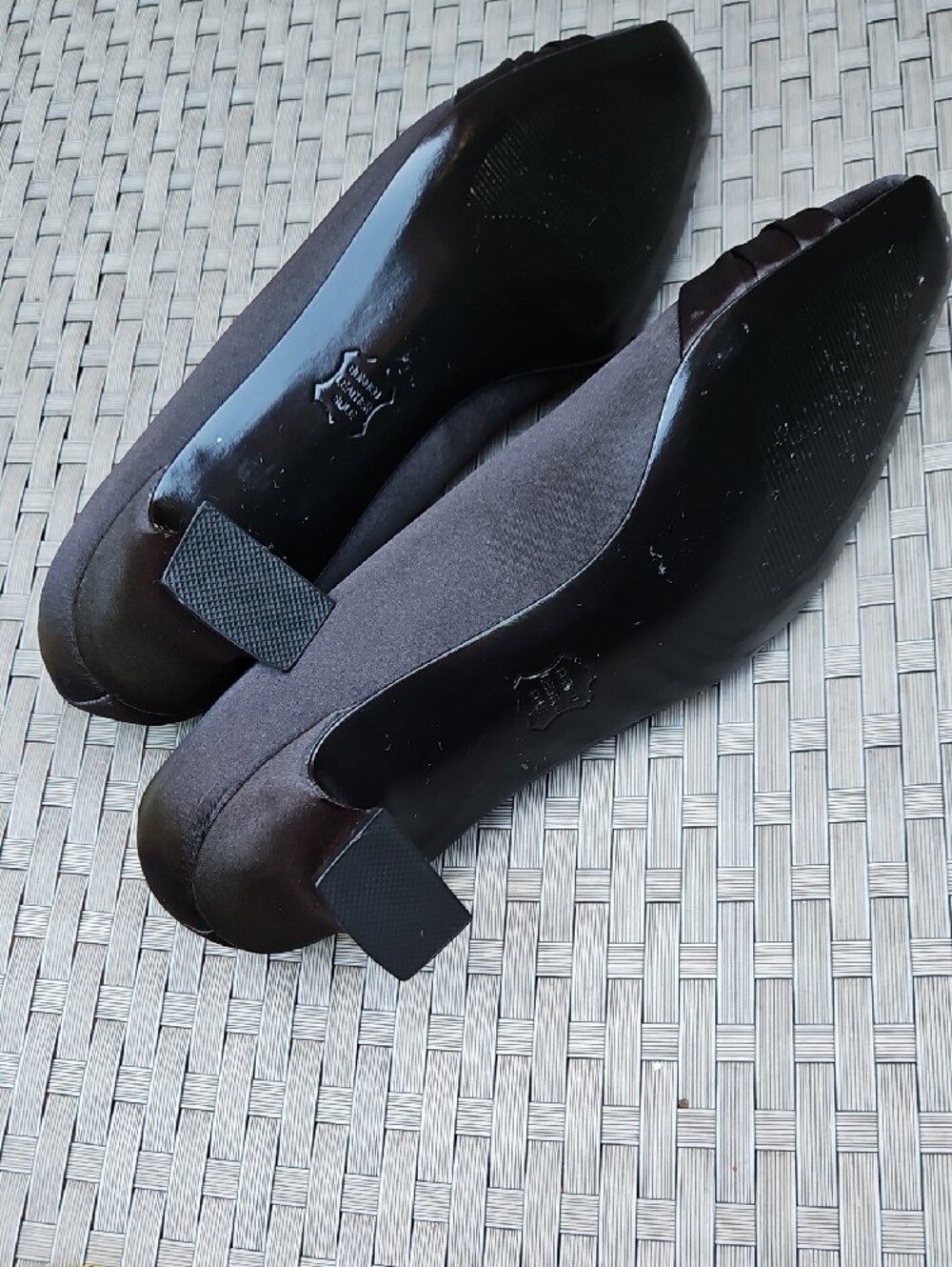 easy street Alive 5 Black Satin Pump with Rhinestone Accent Size 11 M - Picture 14 of 17
